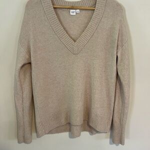 GAP Beige V-Neck Sweater